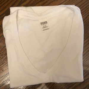 Victoria’s Secret PINK sz M white V neck T shirt